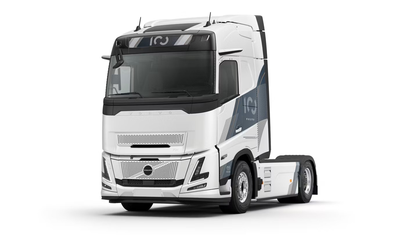 Volvo Releases Special-edition Truck to Celebrate its 100 Year Anniversary